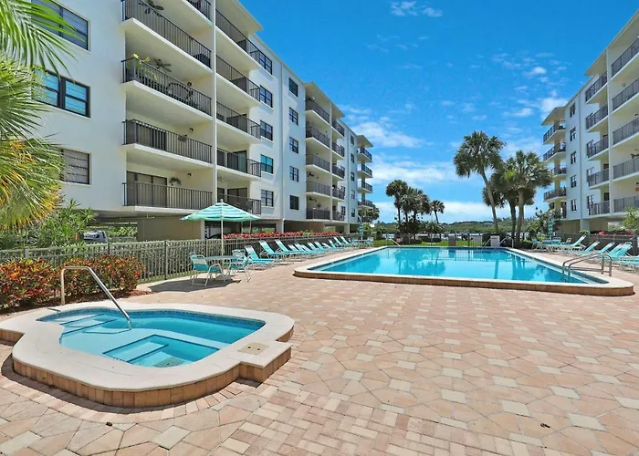 Golden Shores 603 Holiday home *