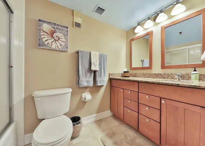 Golden Shores 603 Holiday home