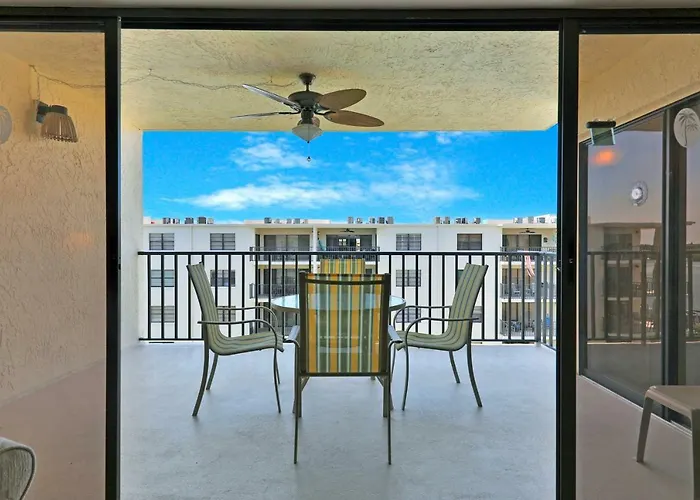 Holiday home Golden Shores 603
